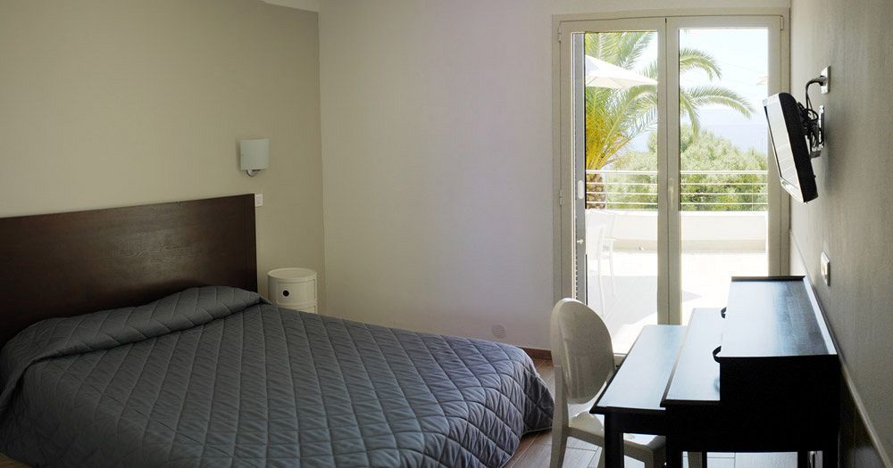 Hotel Les Eucalyptus Porto Pollo Exterior photo